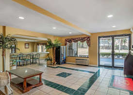 Econo Lodge Union City - Atlanta South 4