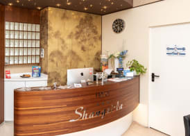 Hotel Shangri-La 2