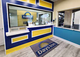 Days Inn by Wyndham Dickinson TX 4