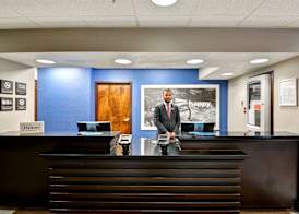 Hampton Inn State College 4
