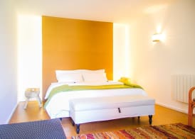 Liiiving in Porto | Oporto Garden Pool House 3