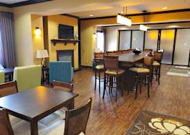 Hampton Inn Stow 4