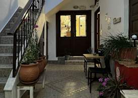 Eleni Rooms 2