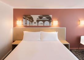 Mercure Newcastle 4
