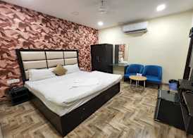 Hotel Mandakini Royale 4
