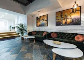 UpperHouse Suites & More 5