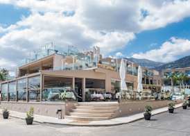 Epos Luxury Hotel 4
