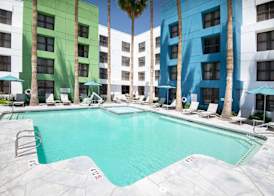 DoubleTree by Hilton Phoenix Chandler 5