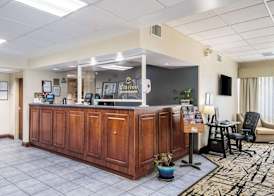 Clarion Inn Cleveland near University 2