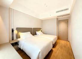 Holiday Inn & Suites Guangzhou South Station by IHG 2
