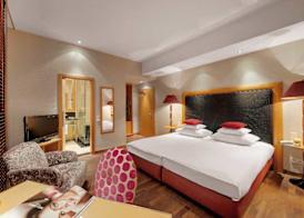 Yours Truly Hotel 4