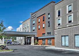 Hampton Inn & Suites Keene 5
