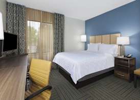 Candlewood Suites GRAND RAPIDS AIRPORT by IHG 3