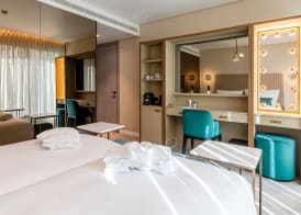 LUSTER Hotel 4
