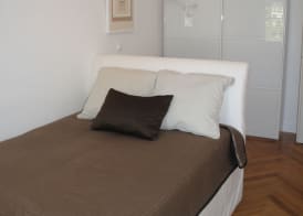 Kunsthaus Apartments 3