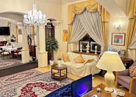 FLEUR DE LIS HOTEL 4