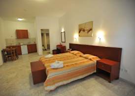 Saint Spiridon Hotel 5