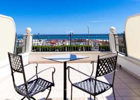 Hotel Soraya - Spiaggia Sawasdee with Beach, Restaurant & Parking 5