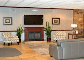 Ramada by Wyndham State College Hotel & Conference Center 2