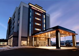 Hampton Inn & Suites Ottawa West, Ontario, Canada 3