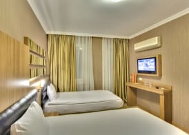 Antroyal Hotel 5