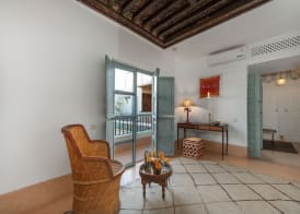 Riad Le J 4
