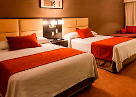 Howard Johnson Hotel & Casino 3