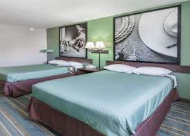 Super 8 by Wyndham Chickasha 5