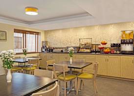 Ramada by Wyndham Staten Island 5