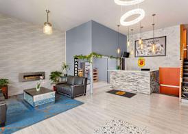 Super 8 by Wyndham Lenexa Overland Park Area/Mall Area 3