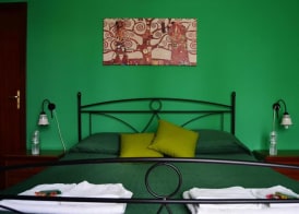 Yellow Room - B b S Elia 3