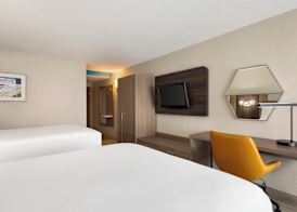Holiday Inn Express & Suites FREDERICKSBURG by IHG 2
