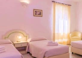 Hotel Cavour 4