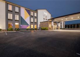 Spark by Hilton Roanoke Civic Center 5