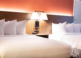 Hawthorn Suites by Wyndham Erie 3