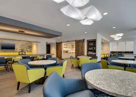 Hyatt Place Iowa City Downtown 5