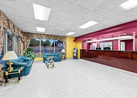 Super 8 by Wyndham Gaffney 2