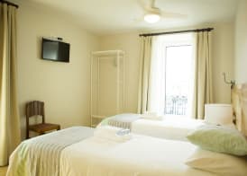 THE HOLY COW - Hostel & Suites 5