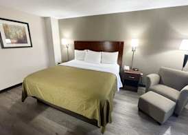 Econo Lodge Cartersville-Emerson Lake Point 5