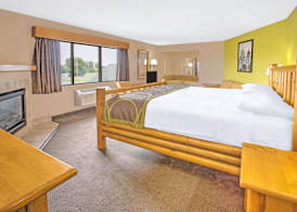 Super 8 by Wyndham Davenport 3