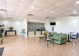 Rodeway Inn Huntsville West 2