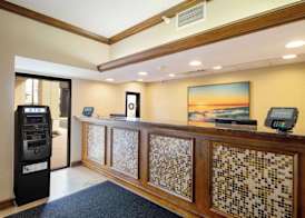 Econo Lodge Inn & Suites Foley-North Gulf Shores 2