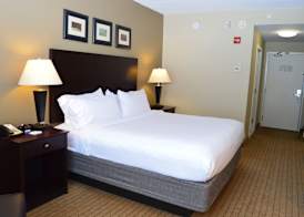 Holiday Inn Express & Suites MALONE by IHG 3