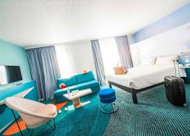 ibis Styles Toulon Centre Port 3
