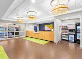 Spark by Hilton Dothan 4