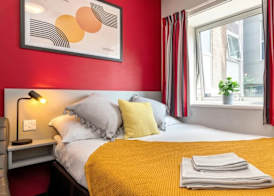 Student Only Clarendon Street 3