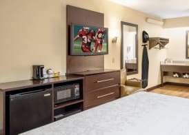 Red Roof Inn PLUS+ Secaucus - Meadowlands 4
