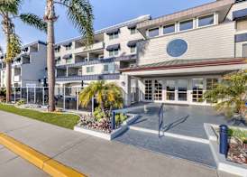 Hilton Vacation Club Riviera Beach & Shores 5
