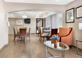 Quality Inn & Suites Decatur Priceville I-65 4