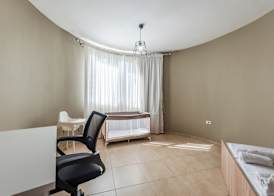 Kondo Stays - City Center Apartments 5